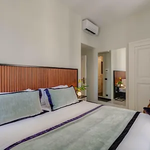 Adrianus Guest house